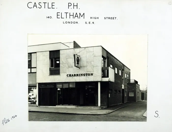 Framed Print : Photograph of Castle PH, Eltham (New), Greater London Framed Print : Photograph of Castle PH, Eltham (New), Greater London