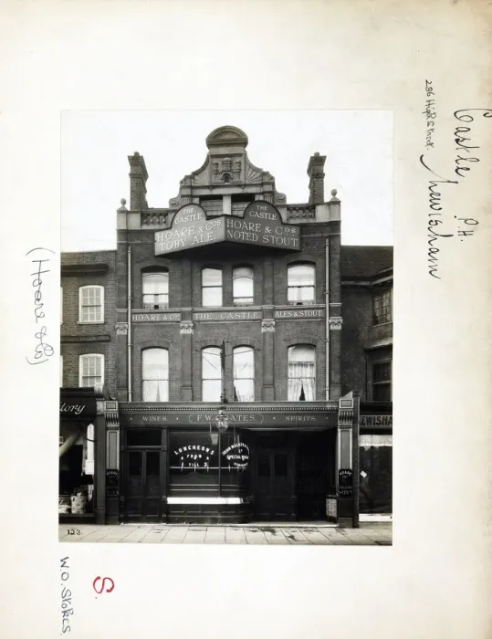 Framed Print : Photograph of Castle PH, Lewisham, London Framed Print : Photograph of Castle PH, Lewisham, London