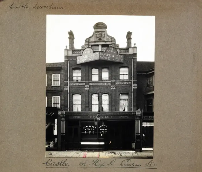 Framed Print : Photograph of Castle PH, Lewisham, London Framed Print : Photograph of Castle PH, Lewisham, London