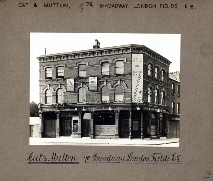 Framed Print : Photograph of Cat & Mutton PH, London Fields, London Framed Print : Photograph of Cat & Mutton PH, London Fields, London