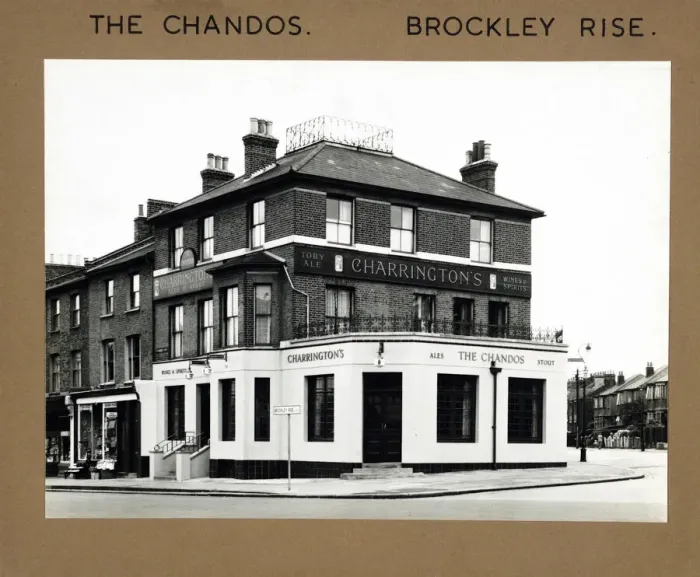 Framed Print : Photograph of Chandos PH, Forest Hill, London Framed Print : Photograph of Chandos PH, Forest Hill, London
