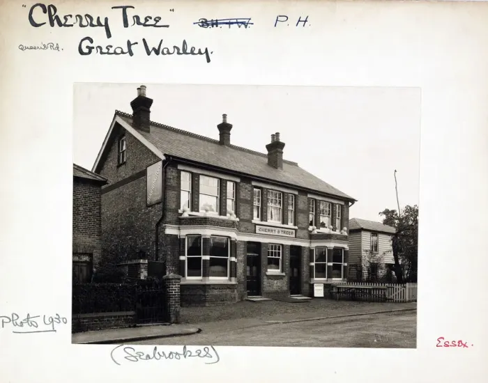 Framed Print : Photograph of Cherry Tree PH, Great Warley, Essex Framed Print : Photograph of Cherry Tree PH, Great Warley, Essex