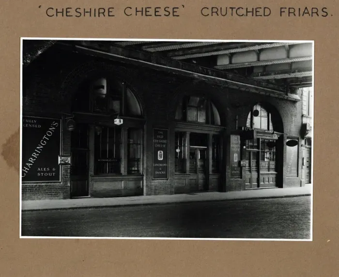 Framed Print : Photograph of Cheshire Cheese PH, Crutched Friars, London Framed Print : Photograph of Cheshire Cheese PH, Crutched Friars, London