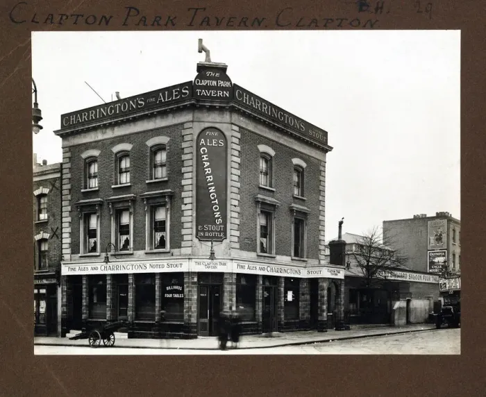 Framed Print : Photograph of Clapton Park Tavern, Lower Clapton, London Framed Print : Photograph of Clapton Park Tavern, Lower Clapton, London