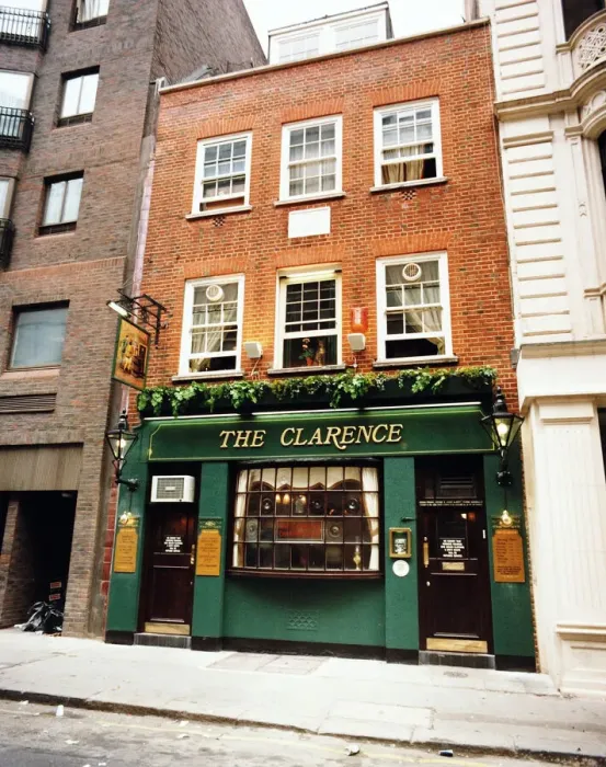 Framed Print : Photograph of Clarence PH, Piccadilly (New), London Framed Print : Photograph of Clarence PH, Piccadilly (New), London