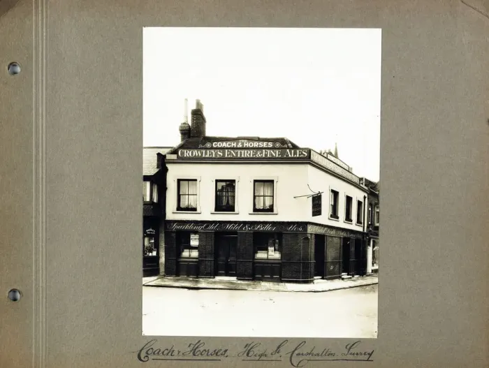 Framed Print : Photograph of Coach & Horses PH, Carshalton, Surrey Framed Print : Photograph of Coach & Horses PH, Carshalton, Surrey
