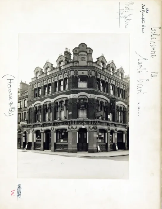 Framed Print : Photograph of Coleherne PH, Earls Court, London Framed Print : Photograph of Coleherne PH, Earls Court, London