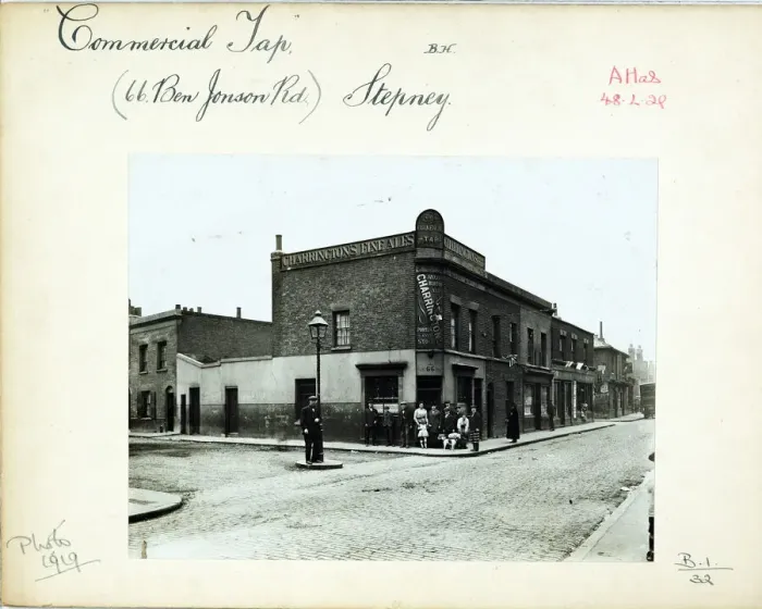 Framed Print : Photograph of Commercial Tap PH, Stepney, London Framed Print : Photograph of Commercial Tap PH, Stepney, London