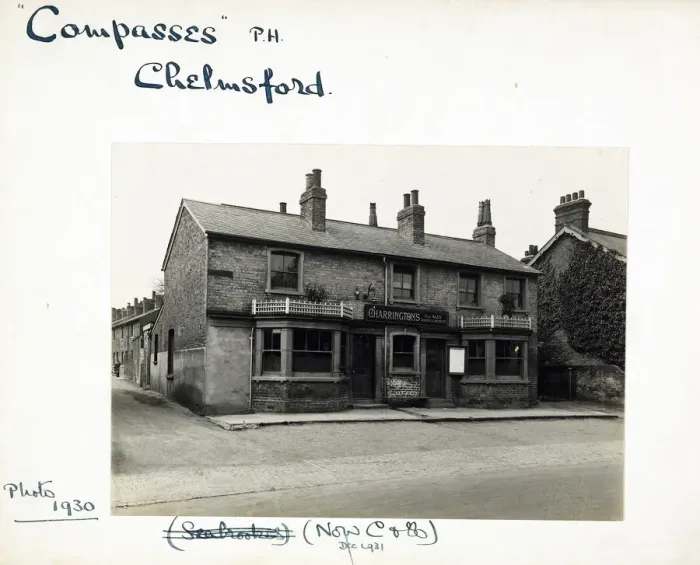 Framed Print : Photograph of Compasses PH, Chelmsford (Old), Essex Framed Print : Photograph of Compasses PH, Chelmsford (Old), Essex