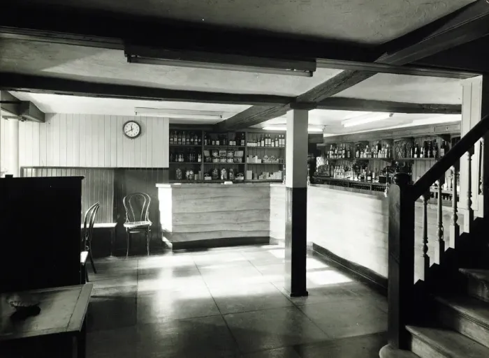 Framed Print : Photograph of Cross Keys PH, Dagenham (New), Essex