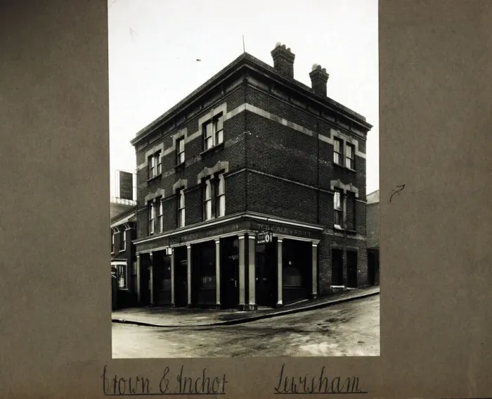 Framed Print : Photograph of Crown & Anchor PH, Lewisham, London Framed Print : Photograph of Crown & Anchor PH, Lewisham, London
