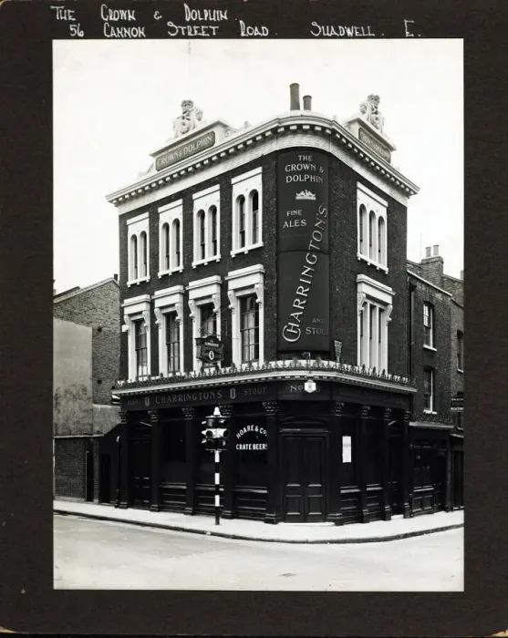 Framed Print : Photograph of Crown & Dolphin PH, Shadwell, London Framed Print : Photograph of Crown & Dolphin PH, Shadwell, London