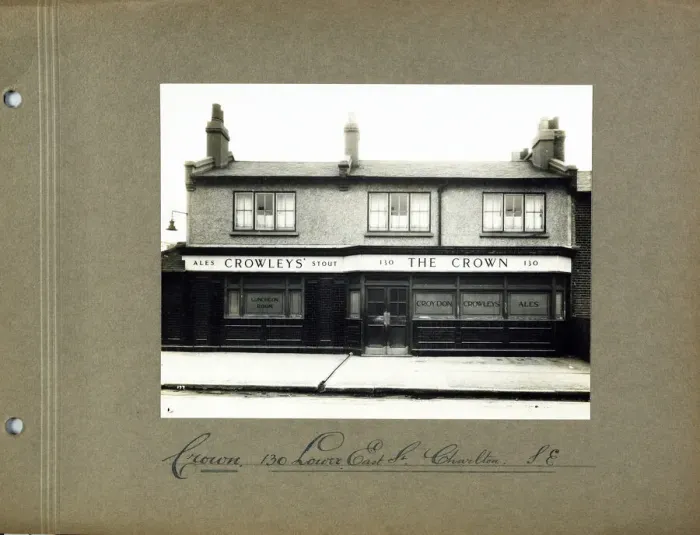 Framed Print : Photograph of Crown PH, Charlton, London