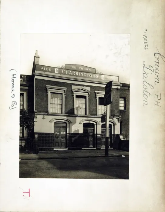 Framed Print : Photograph of Crown PH, Dalston, London Framed Print : Photograph of Crown PH, Dalston, London