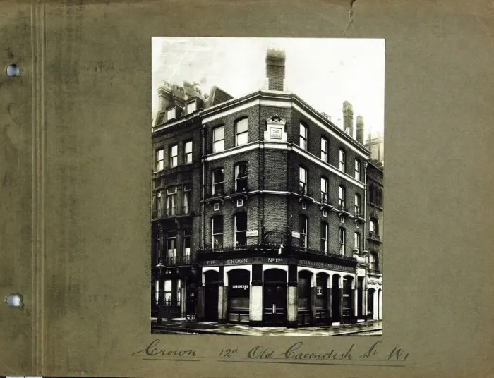 Framed Print : Photograph of Crown PH, Mayfair, London Framed Print : Photograph of Crown PH, Mayfair, London
