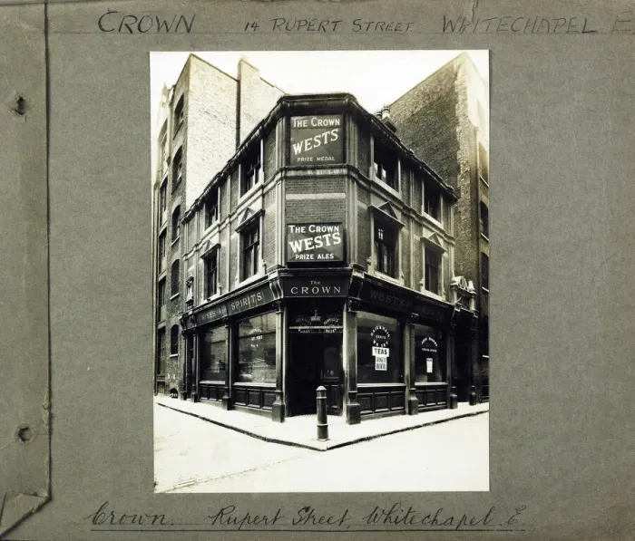 Framed Print : Photograph of Crown PH, Whitechapel, London Framed Print : Photograph of Crown PH, Whitechapel, London
