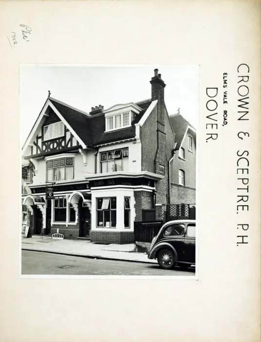 Framed Print : Photograph of Crown & Sceptre PH, Dover, Kent Framed Print : Photograph of Crown & Sceptre PH, Dover, Kent