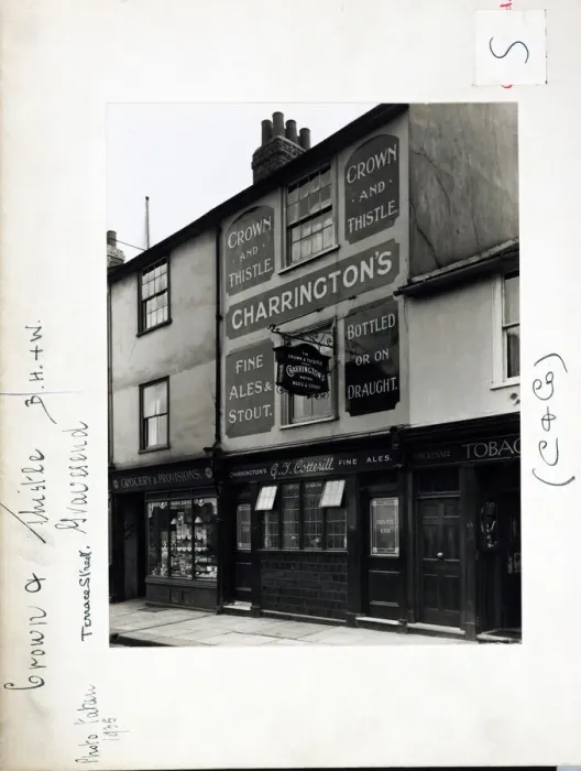 Framed Print : Photograph of Crown & Thistle PH, Gravesend, Kent Framed Print : Photograph of Crown & Thistle PH, Gravesend, Kent