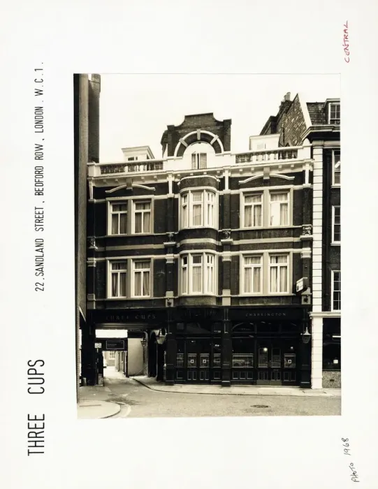 Framed Print : Photograph of Three Cups PH, Bloomsbury, London Framed Print : Photograph of Three Cups PH, Bloomsbury, London