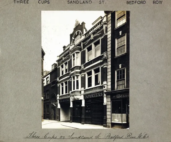 Framed Print : Photograph of Three Cups PH, Bloomsbury, London Framed Print : Photograph of Three Cups PH, Bloomsbury, London