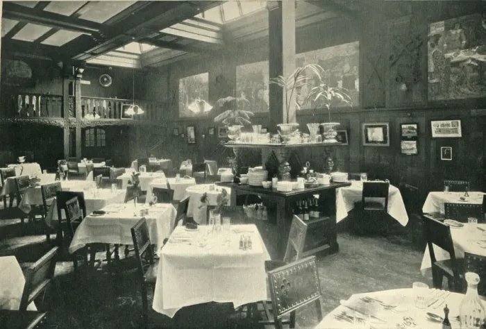 Framed Print : Photograph of what is described as a high-class restaurant in Britain during Framed Print : Photograph of what is described as a high-class restaurant in Britain during