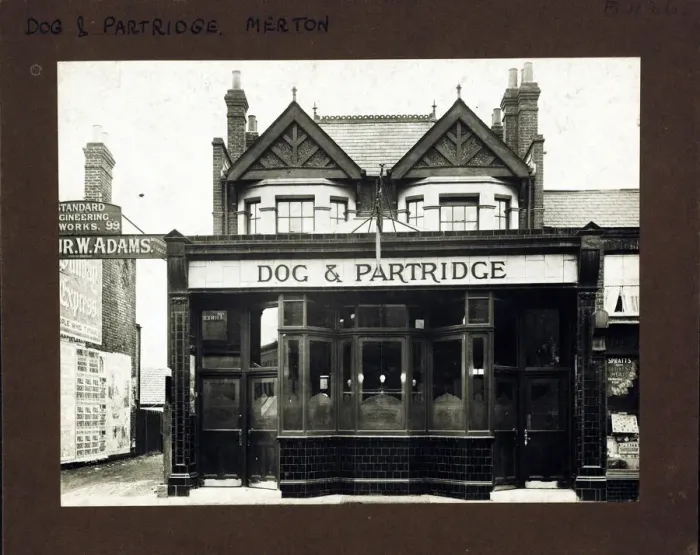 Framed Print : Photograph of Dog & Partridge PH, Merton, London Framed Print : Photograph of Dog & Partridge PH, Merton, London
