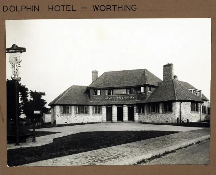 Framed Print : Photograph of Dolphin Hotel, Worthing, Sussex Framed Print : Photograph of Dolphin Hotel, Worthing, Sussex