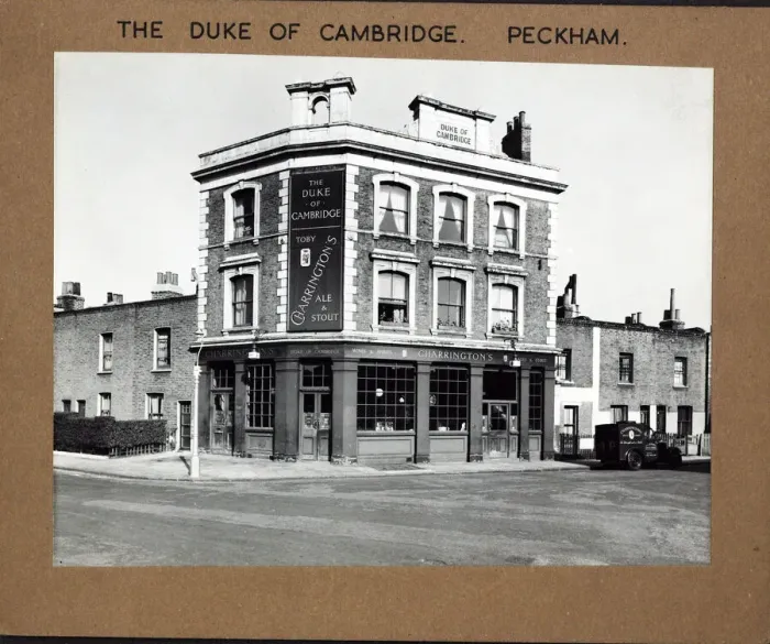 Framed Print : Photograph of Duke Of Cambridge PH, Peckham, London Framed Print : Photograph of Duke Of Cambridge PH, Peckham, London