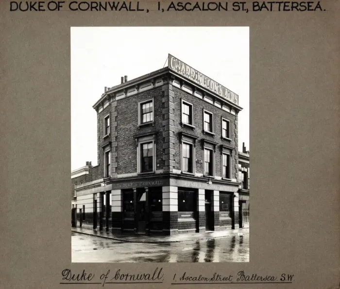 Framed Print : Photograph of Duke Of Cornwall PH, Battersea, London Framed Print : Photograph of Duke Of Cornwall PH, Battersea, London