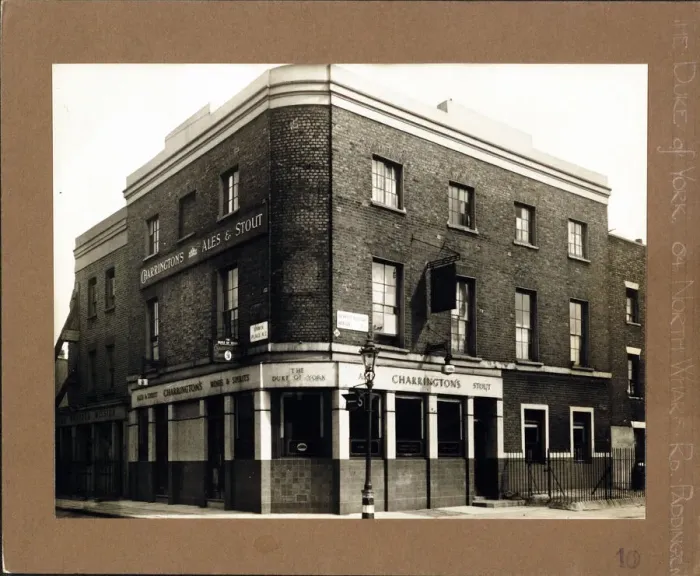 Framed Print : Photograph of Duke Of York PH, Paddington, London Framed Print : Photograph of Duke Of York PH, Paddington, London
