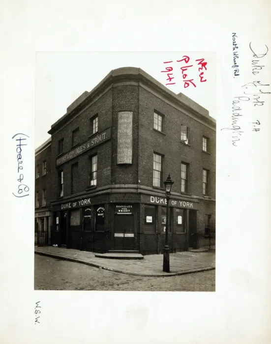 Framed Print : Photograph of Duke Of York PH, Paddington, London Framed Print : Photograph of Duke Of York PH, Paddington, London