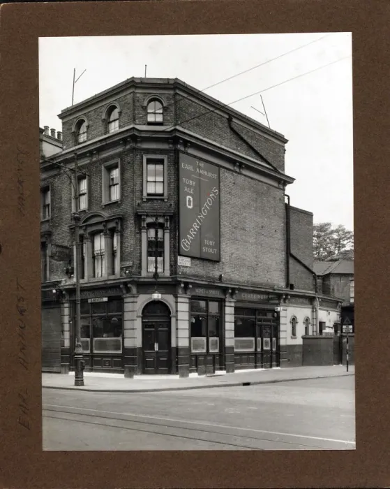 Framed Print : Photograph of Earl Amhurst PH, Hackney, London Framed Print : Photograph of Earl Amhurst PH, Hackney, London