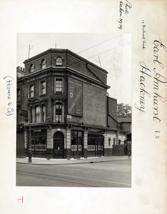 Framed Print : Photograph of Earl Amhurst PH, Hackney, London Framed Print : Photograph of Earl Amhurst PH, Hackney, London