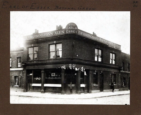 Photograph of Earl Of Essex PH, Bethnal Green, London