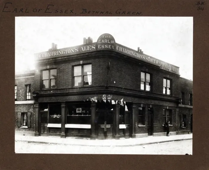 Framed Print : Photograph of Earl Of Essex PH, Bethnal Green, London Framed Print : Photograph of Earl Of Essex PH, Bethnal Green, London