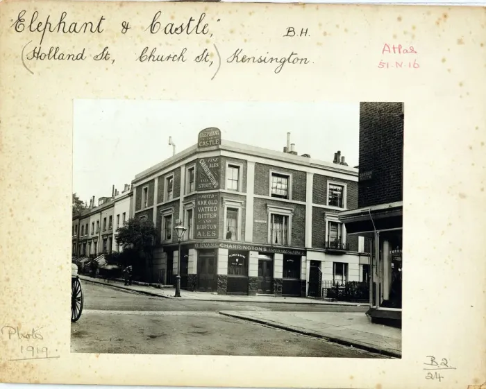 Framed Print : Photograph of Elephant & Castle PH, Kensington, London Framed Print : Photograph of Elephant & Castle PH, Kensington, London
