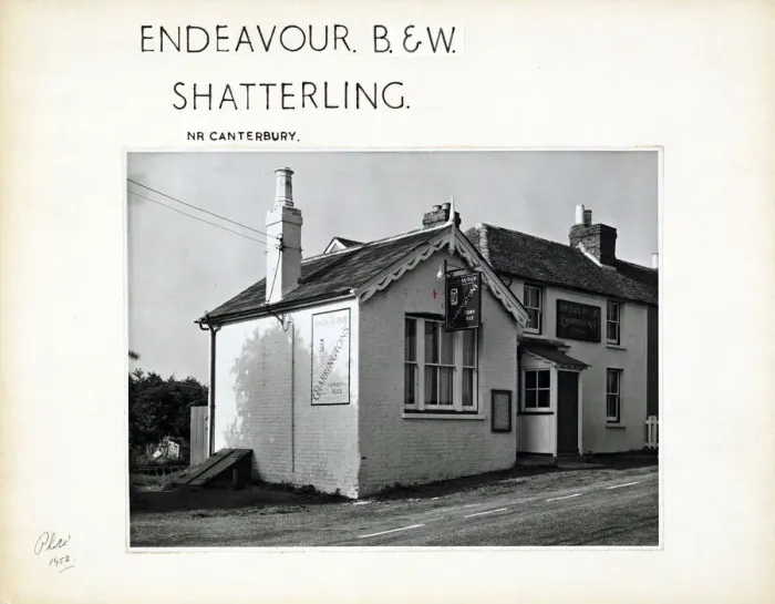 Framed Print : Photograph of Endeavour PH, Shatterling, Kent Framed Print : Photograph of Endeavour PH, Shatterling, Kent