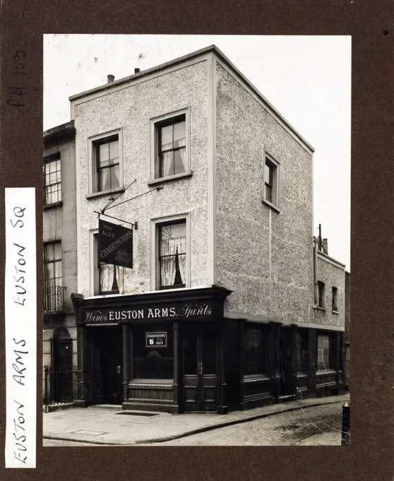 Framed Print : Photograph of Euston Arms, Euston, London Framed Print : Photograph of Euston Arms, Euston, London