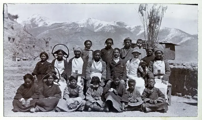 Framed Print : Photograph from a fascinating album which reveals new details on a little-known campaign in which a British military force brushed aside Tibetan defences to capture Lhasa, in 1904 Framed Print : Photograph from a fascinating album which reveals new details on a little-known campaign in which a British military force brushed aside Tibetan defences to capture Lhasa, in 1904