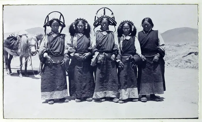 Framed Print : Photograph from a fascinating album which reveals new details on a little-known campaign in which a British military force brushed aside Tibetan defences to capture Lhasa, in 1904 Framed Print : Photograph from a fascinating album which reveals new details on a little-known campaign in which a British military force brushed aside Tibetan defences to capture Lhasa, in 1904