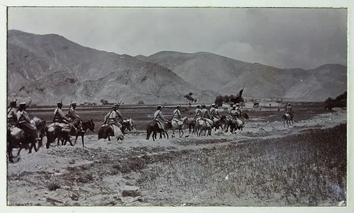 Framed Print : Photograph from a fascinating album which reveals new details on a little-known campaign in which a British military force brushed aside Tibetan defences to capture Lhasa, in 1904 Framed Print : Photograph from a fascinating album which reveals new details on a little-known campaign in which a British military force brushed aside Tibetan defences to capture Lhasa, in 1904