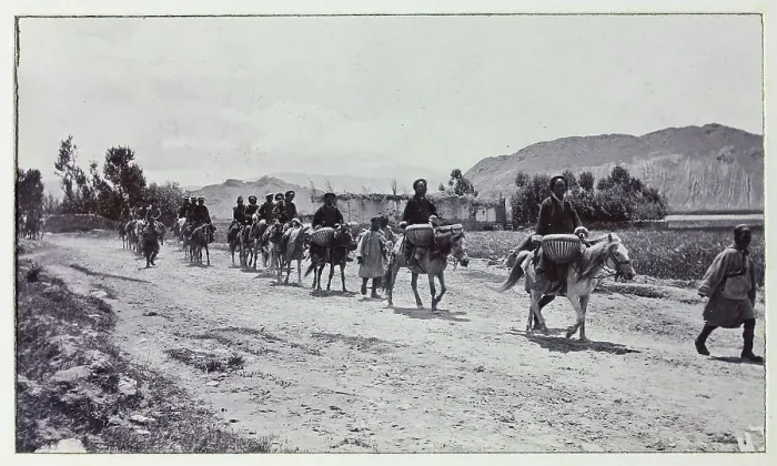 Framed Print : Photograph from a fascinating album which reveals new details on a little-known campaign in which a British military force brushed aside Tibetan defences to capture Lhasa, in 1904 Framed Print : Photograph from a fascinating album which reveals new details on a little-known campaign in which a British military force brushed aside Tibetan defences to capture Lhasa, in 1904