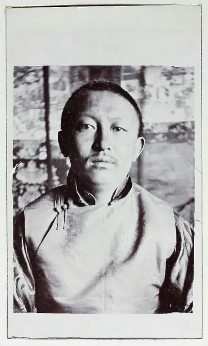 Framed Print : Photograph from a fascinating album which reveals new details on a little-known campaign in which a British military force brushed aside Tibetan defences to capture Lhasa, in 1904 Framed Print : Photograph from a fascinating album which reveals new details on a little-known campaign in which a British military force brushed aside Tibetan defences to capture Lhasa, in 1904