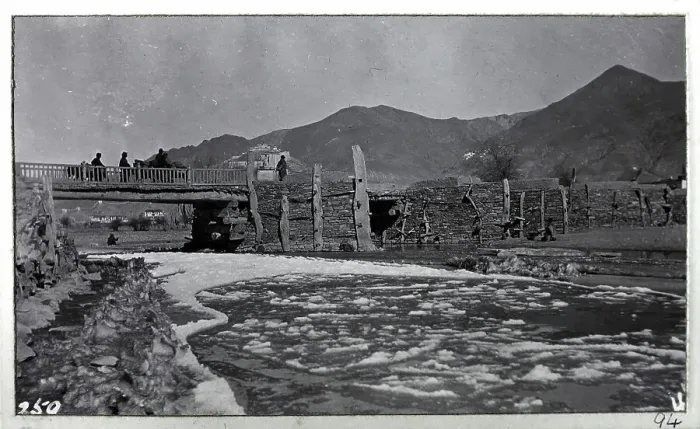 Framed Print : Photograph from a fascinating album which reveals new details on a little-known campaign in which a British military force brushed aside Tibetan defences to capture Lhasa, in 1904 Framed Print : Photograph from a fascinating album which reveals new details on a little-known campaign in which a British military force brushed aside Tibetan defences to capture Lhasa, in 1904