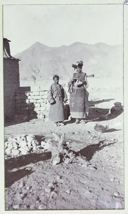 Framed Print : Photograph from a fascinating album which reveals new details on a little-known campaign in which a British military force brushed aside Tibetan defences to capture Lhasa, in 1904 Framed Print : Photograph from a fascinating album which reveals new details on a little-known campaign in which a British military force brushed aside Tibetan defences to capture Lhasa, in 1904
