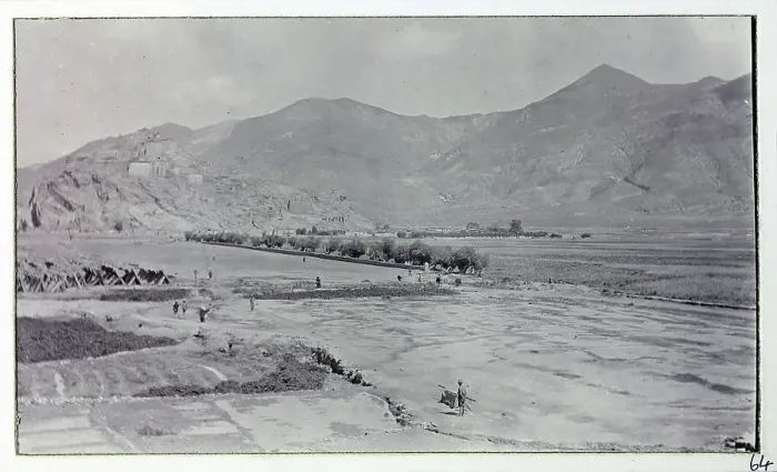 Framed Print : Photograph from a fascinating album which reveals new details on a little-known campaign in which a British military force brushed aside Tibetan defences to capture Lhasa, in 1904 Framed Print : Photograph from a fascinating album which reveals new details on a little-known campaign in which a British military force brushed aside Tibetan defences to capture Lhasa, in 1904