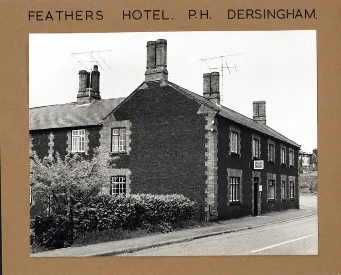 Framed Print : Photograph of Feathers Hotel, Dersingham, Norfolk Framed Print : Photograph of Feathers Hotel, Dersingham, Norfolk
