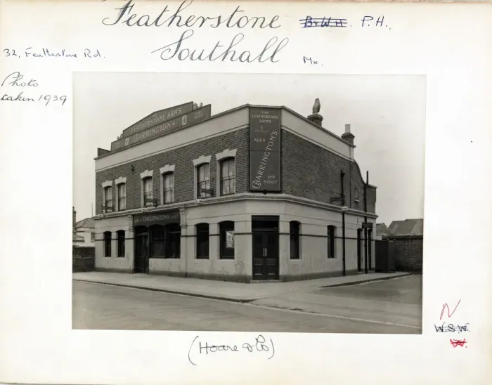Framed Print : Photograph of Featherstone Arms, Southall, Greater London Framed Print : Photograph of Featherstone Arms, Southall, Greater London