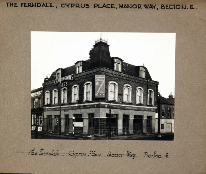 Framed Print : Photograph of Ferndale PH, Beckton, London Framed Print : Photograph of Ferndale PH, Beckton, London