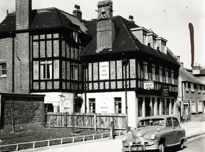 Framed Print : Photograph of Forest Hill Hotel, Forest Hill, London Framed Print : Photograph of Forest Hill Hotel, Forest Hill, London